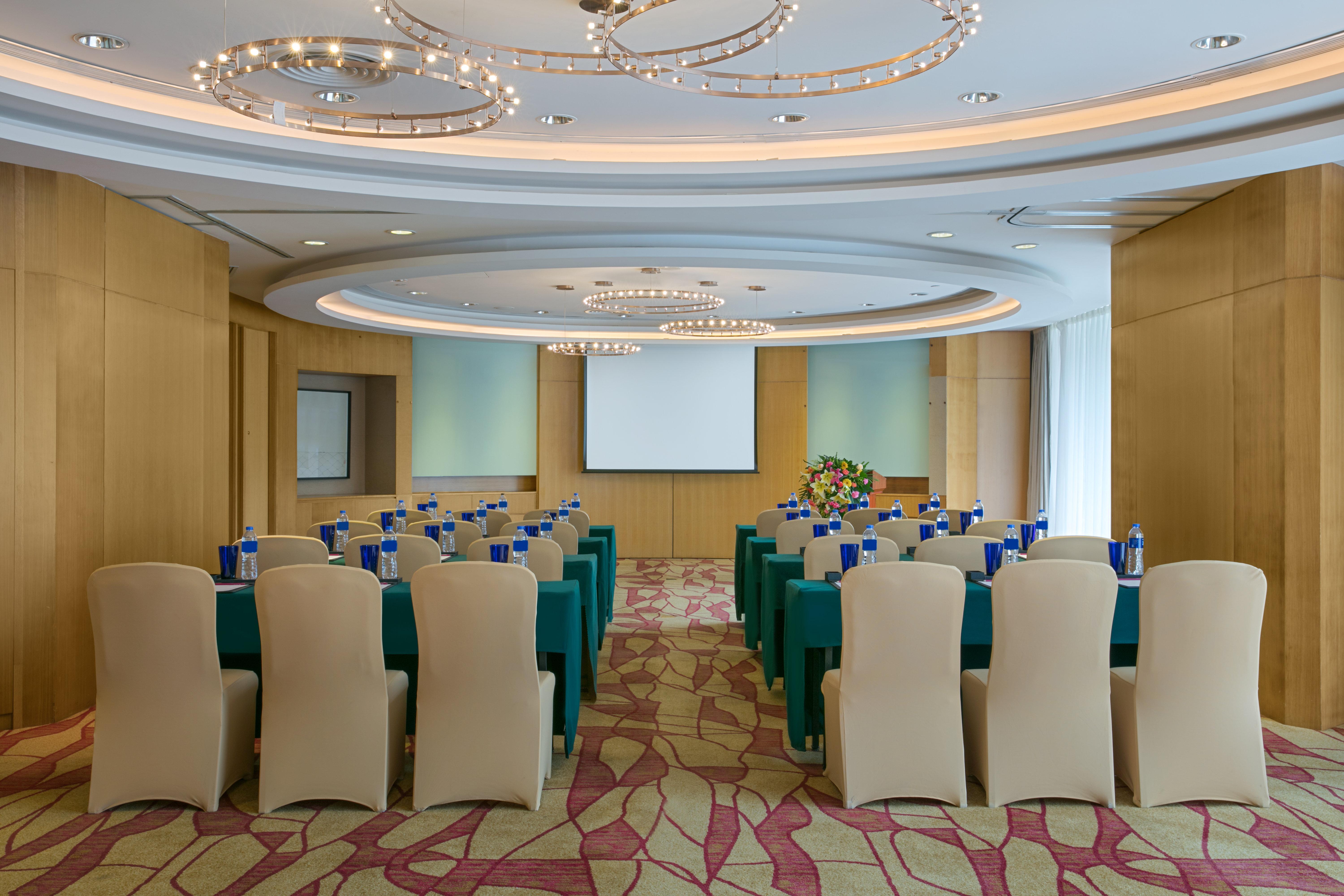 Crowne Plaza Zhongshan Wing On City By Ihg Екстер'єр фото